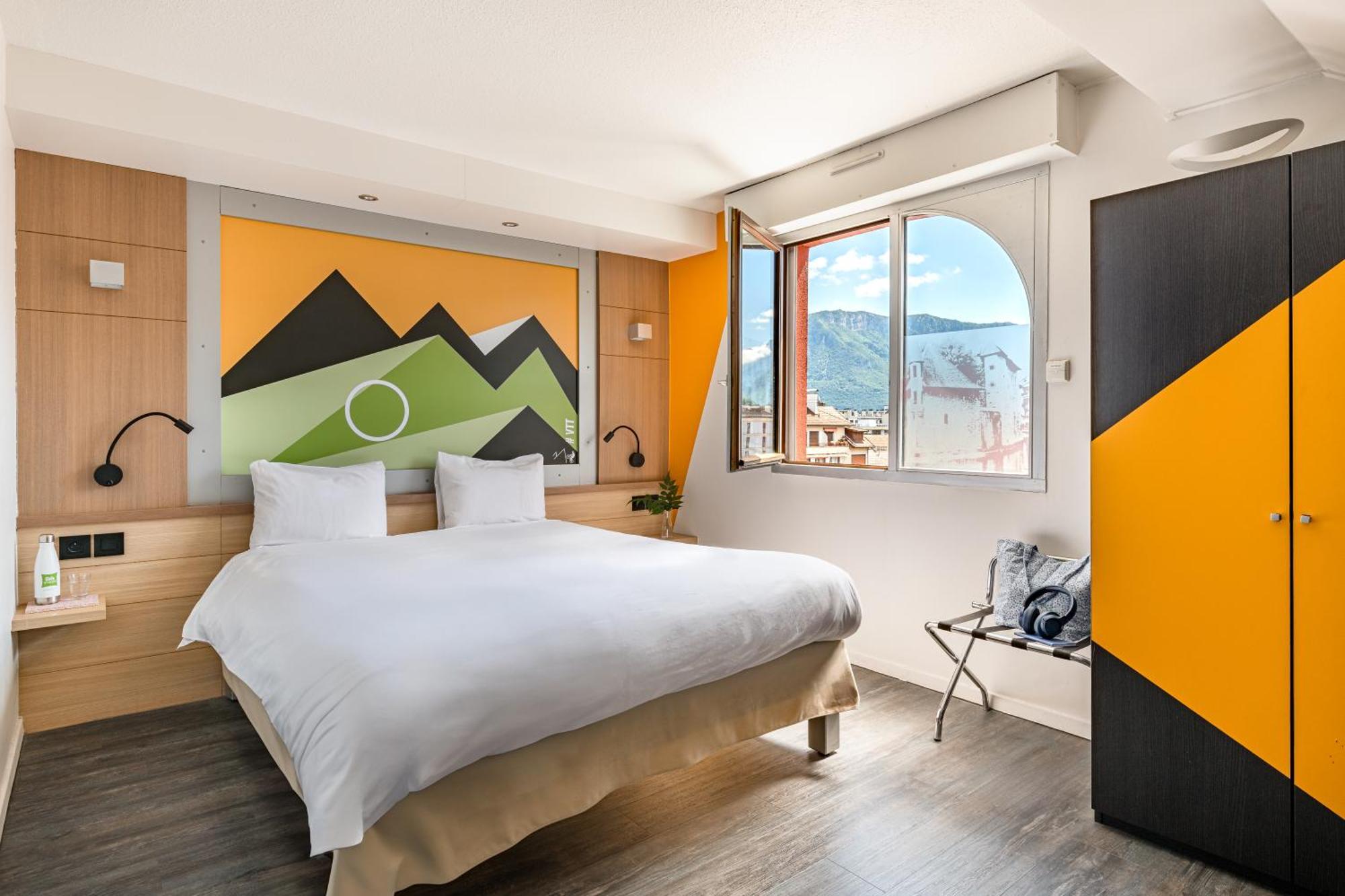 Hotel Ibis Styles Annecy Centre Gare Exterior foto
