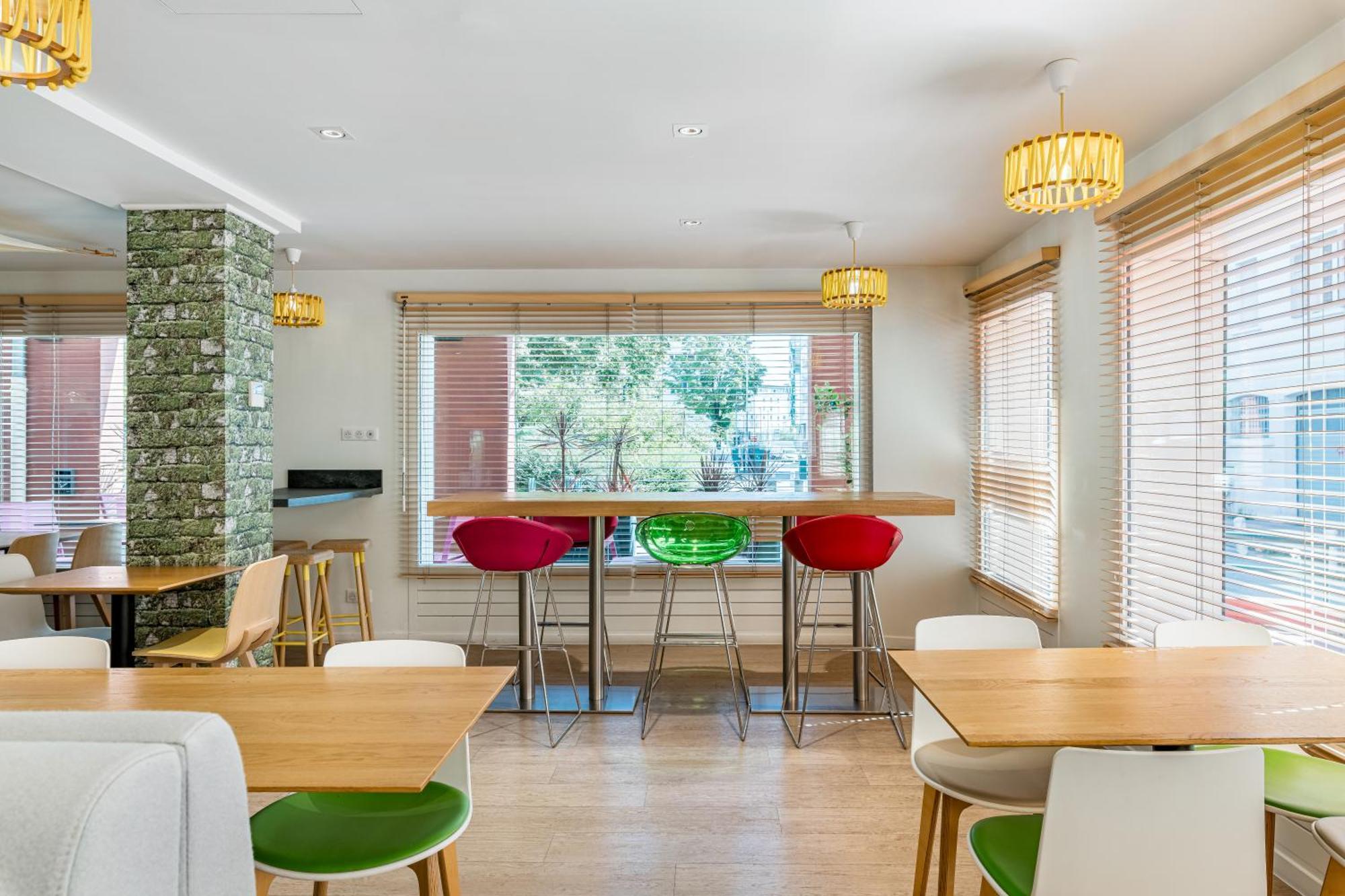 Hotel Ibis Styles Annecy Centre Gare Exterior foto