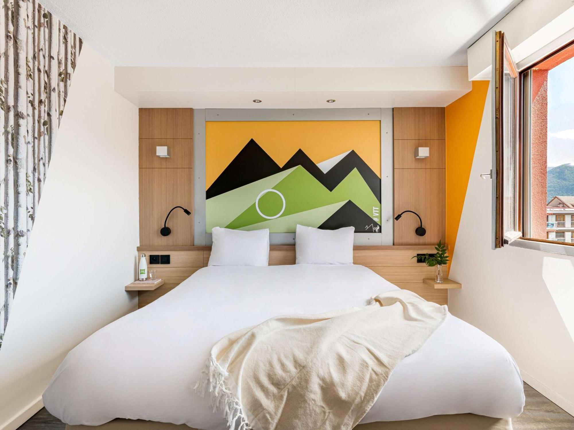 Hotel Ibis Styles Annecy Centre Gare Exterior foto