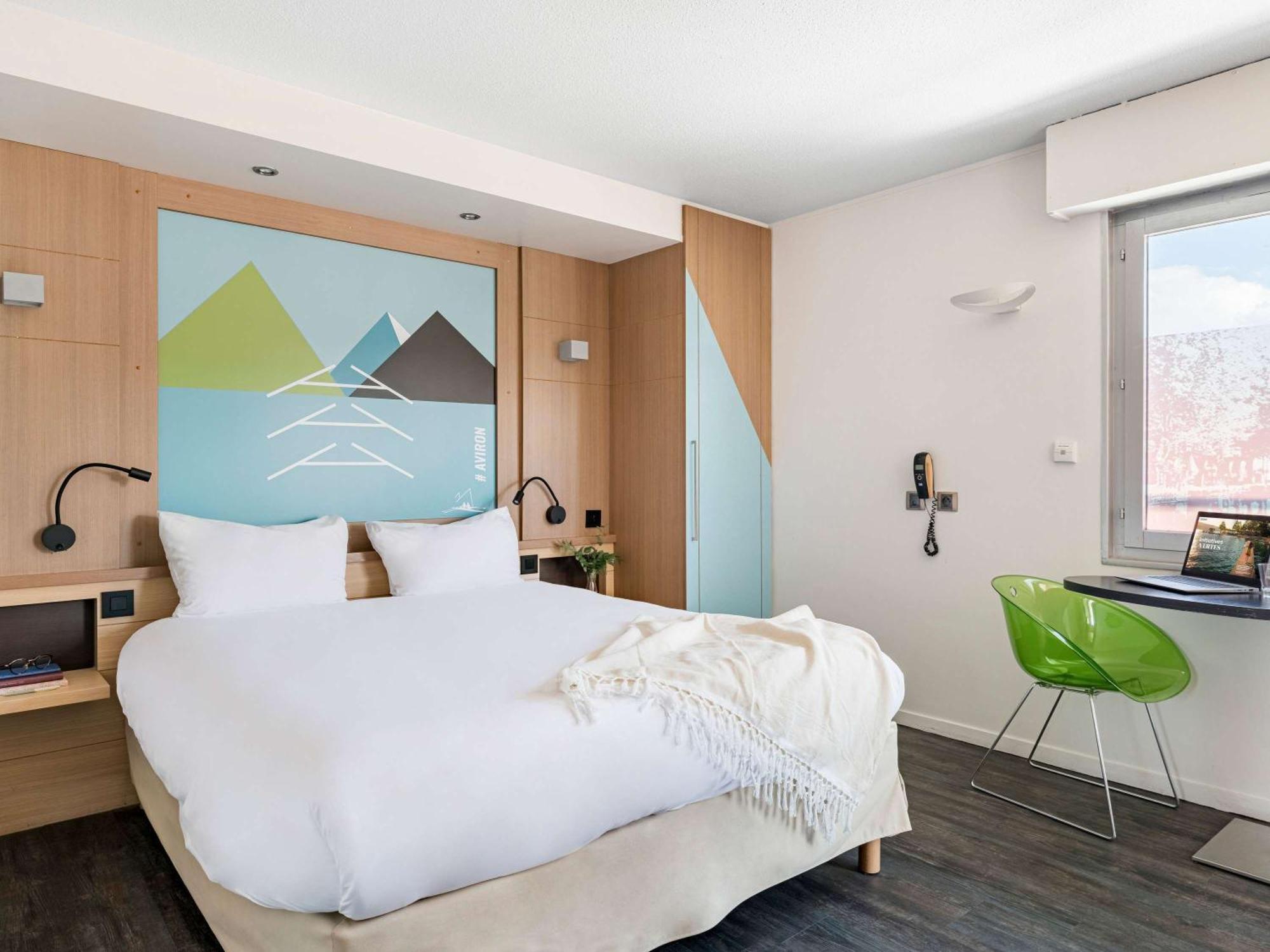 Hotel Ibis Styles Annecy Centre Gare Exterior foto