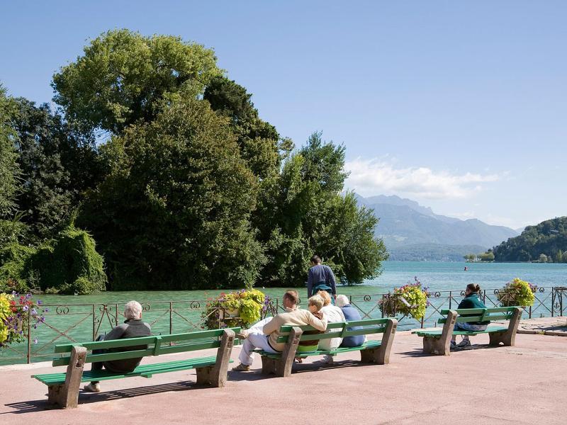 Hotel Ibis Styles Annecy Centre Gare Exterior foto