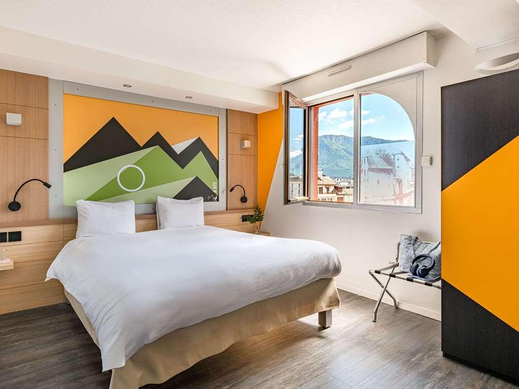 Hotel Ibis Styles Annecy Centre Gare Habitación foto