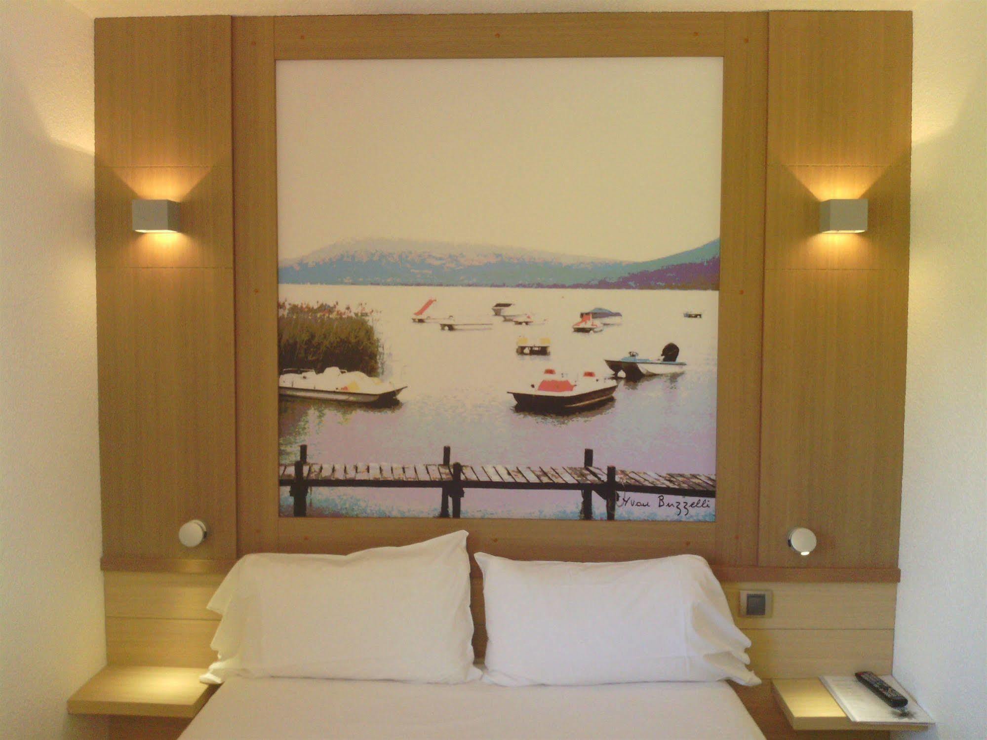 Hotel Ibis Styles Annecy Centre Gare Exterior foto