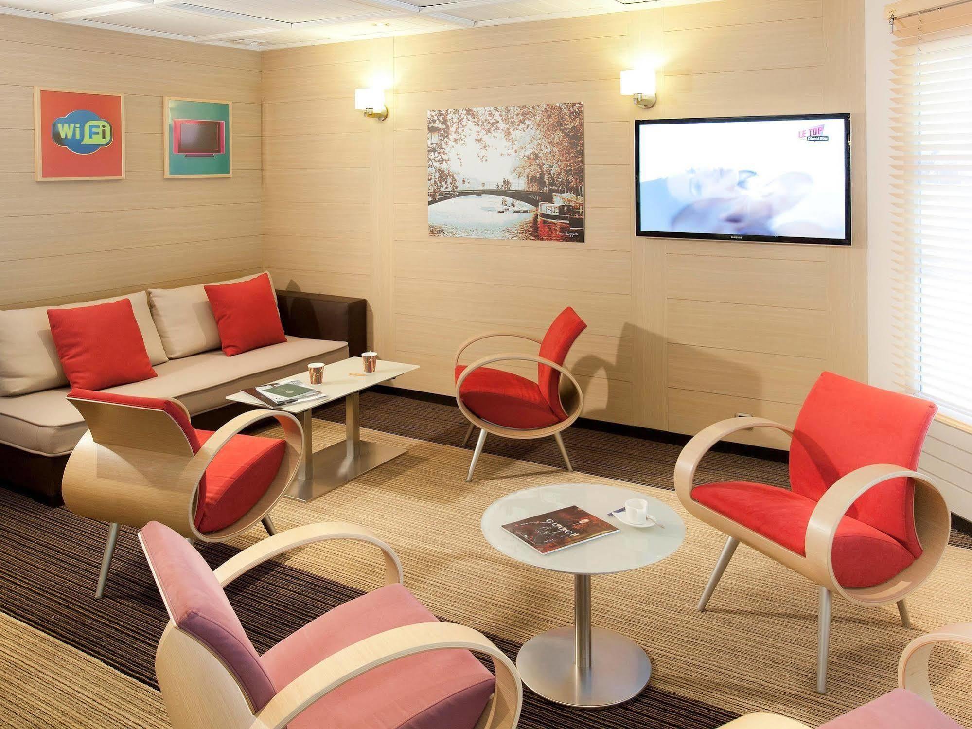 Hotel Ibis Styles Annecy Centre Gare Exterior foto