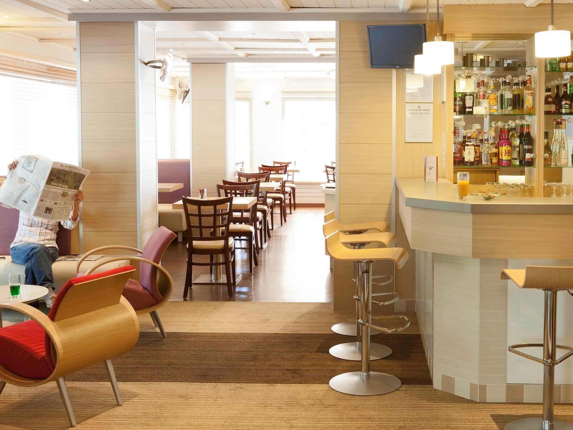 Hotel Ibis Styles Annecy Centre Gare Exterior foto